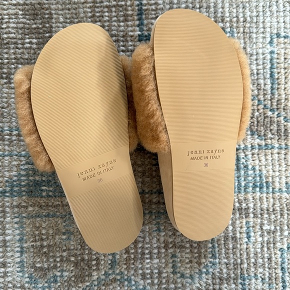 Jenni Kayne never worn shearling slides - Picture 3 of 3